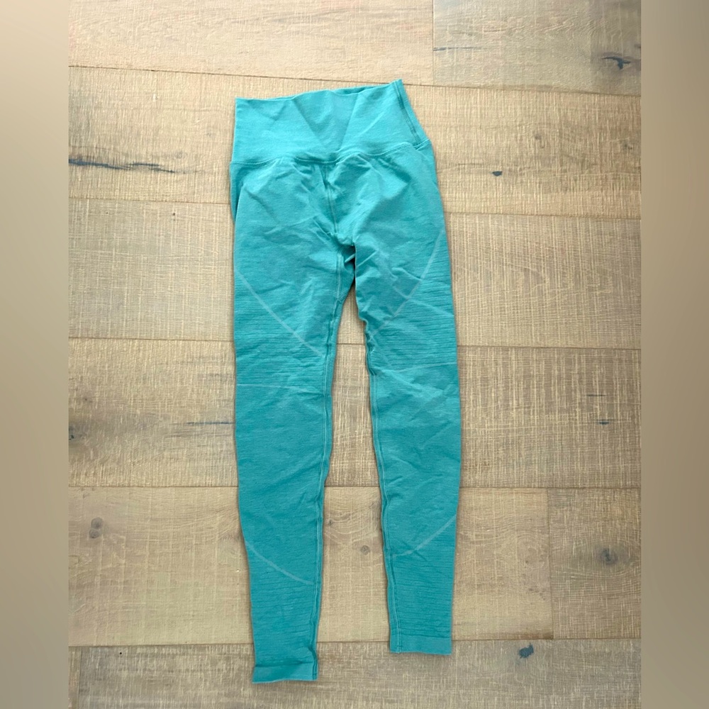 Size small alphalete pants
